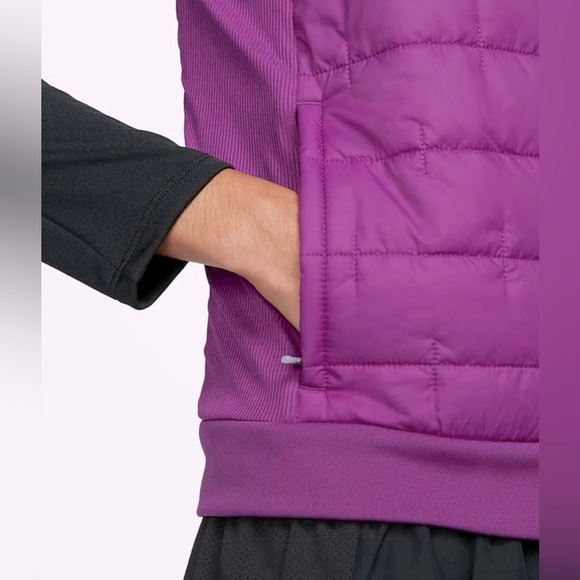 NEW NIKE - Nike Therma-FIT Women’s Synthetic Fill vest DD6084-503 - Picture 5 of 10